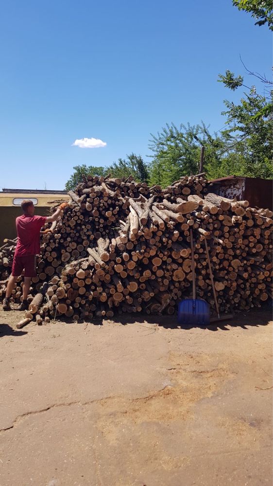 Продажа дров с доставкой