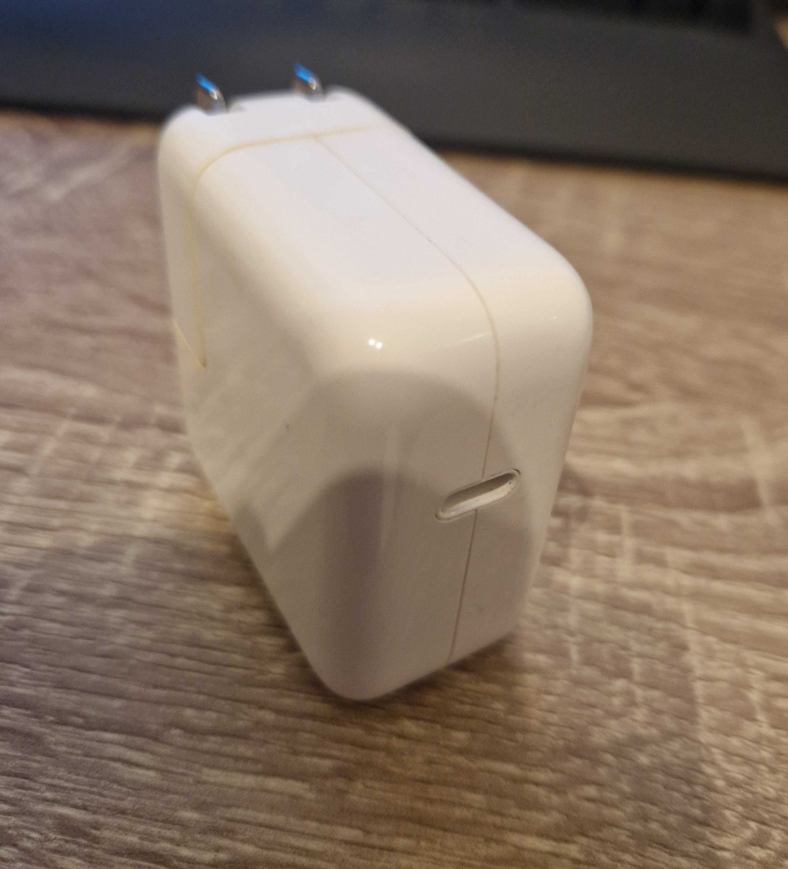 Apple - oryginalny adapter (30W) - amerykański przewód