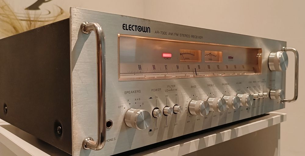 Electown AR 7000, Sansui, Marantz, Pioneer