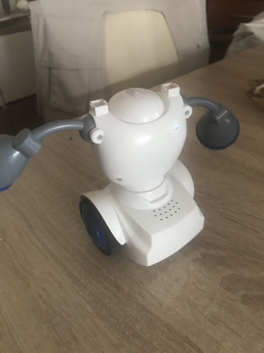 Robot de combat com comando