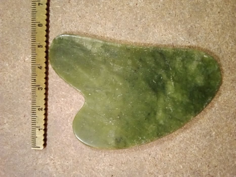 Raspador de Gua Sha Jade Verde - Novo