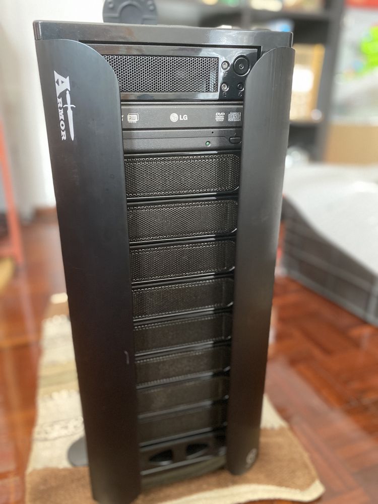 Caixa Pc Thermaltake ARMOR