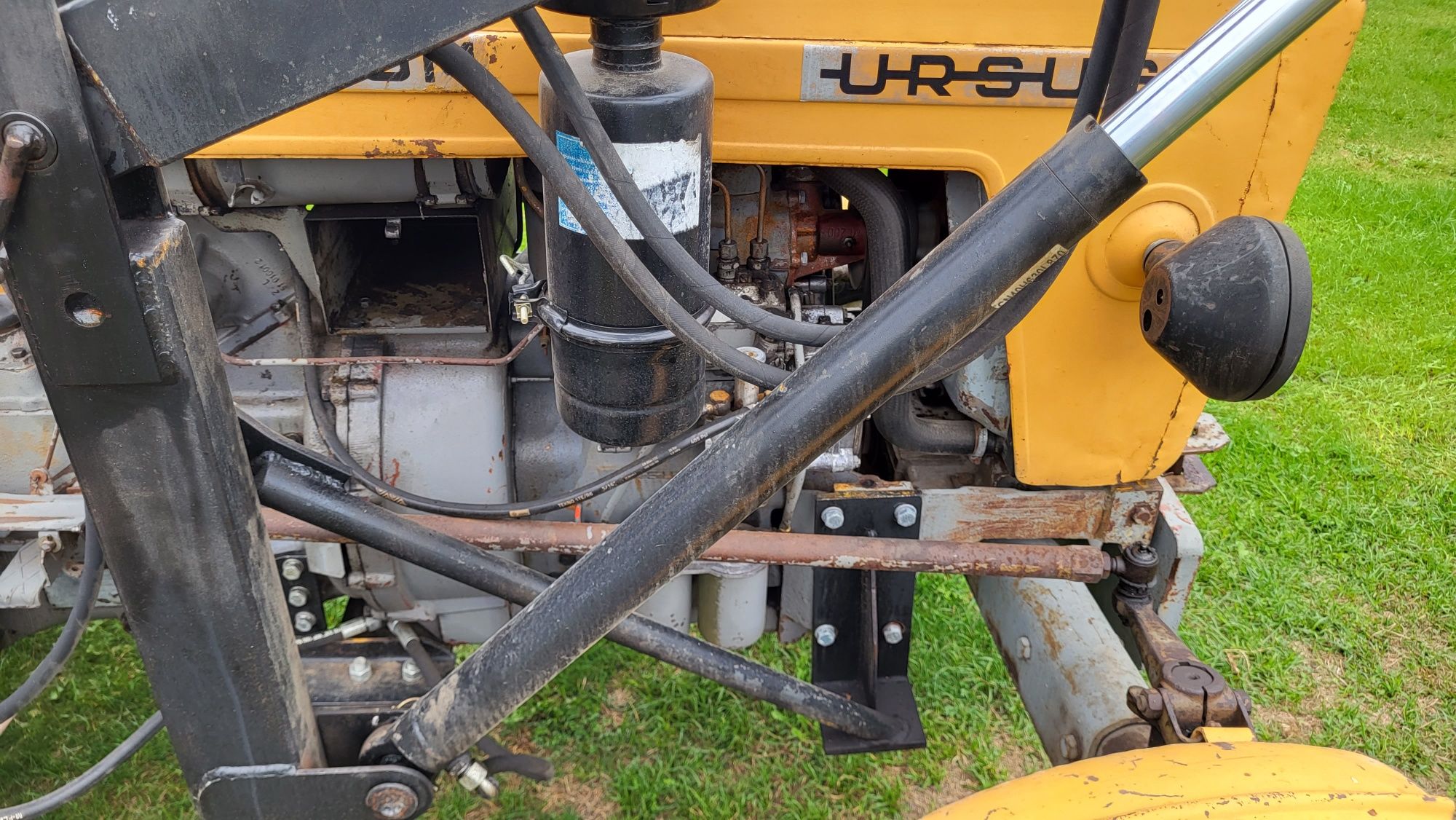 Ciągnik Traktor C330M z Turem+ Sprzęt