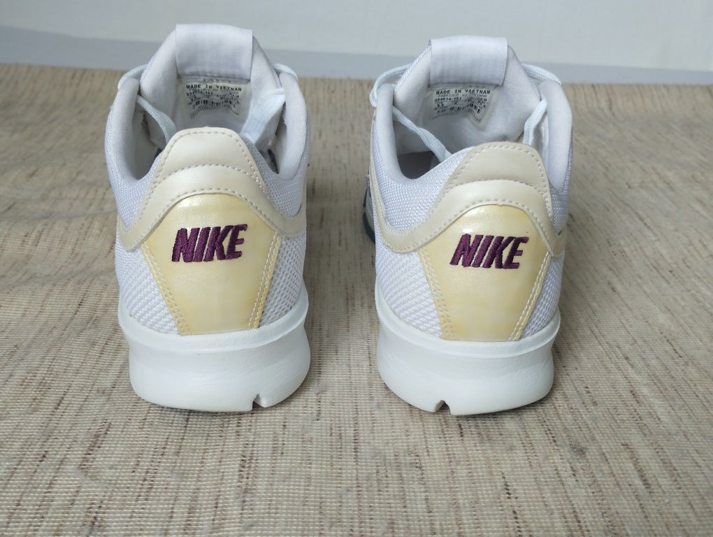 Кросівки оригинальні Nike Zoom p 40