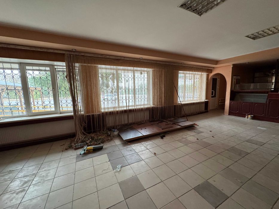 Фасадне приміщення в с. Червона Слобода