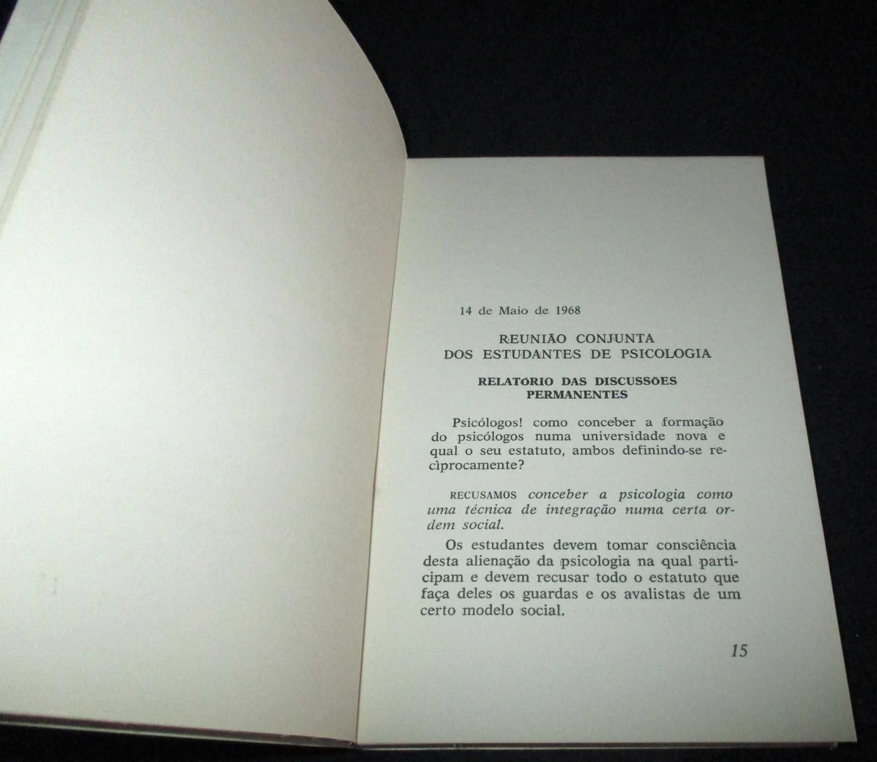 Livro Os cartazes de Paris Revolução de Maio de 1968