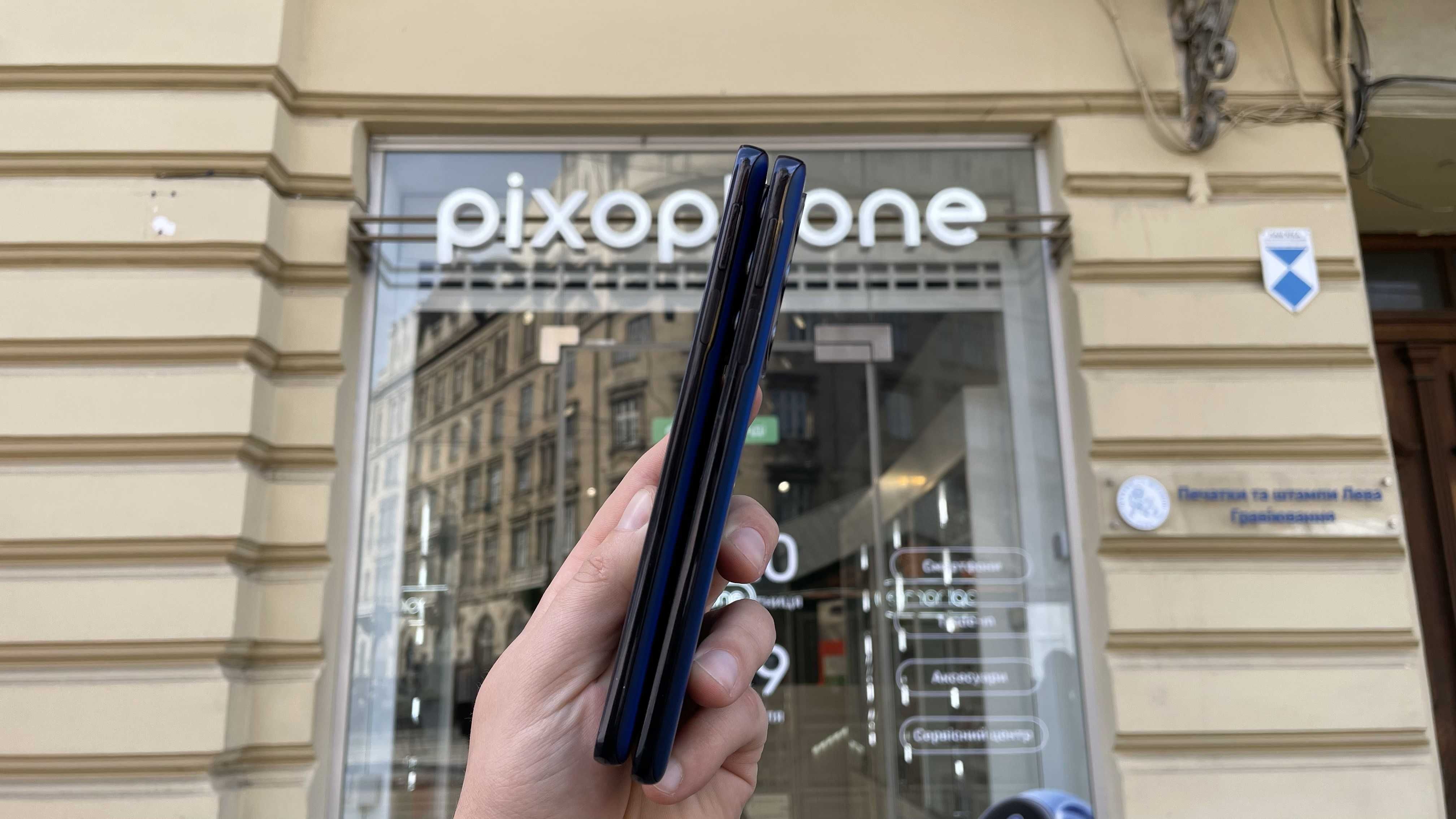 Оплата частинами 0% Motorola Edge+ 5G UW (2022) 12/256GB Cosmos Blue