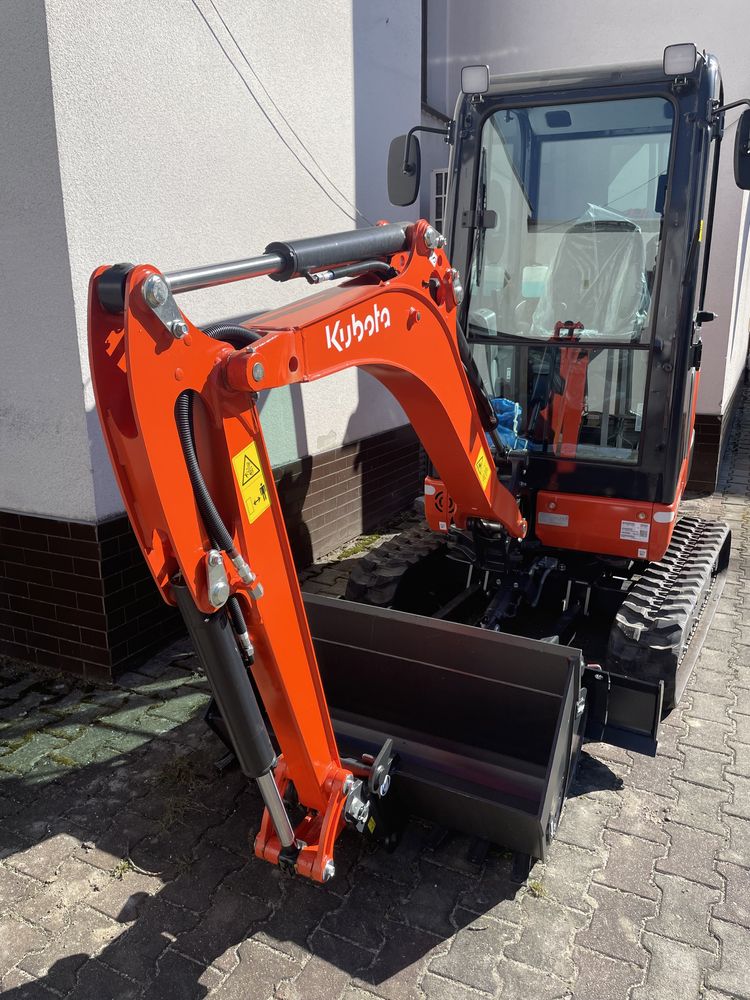 Wynajem nowej minikoparki z operatorem Kubota KX18-4