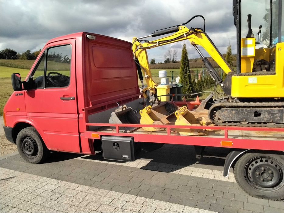 Sprzedam Minikoparkę z Lawetką