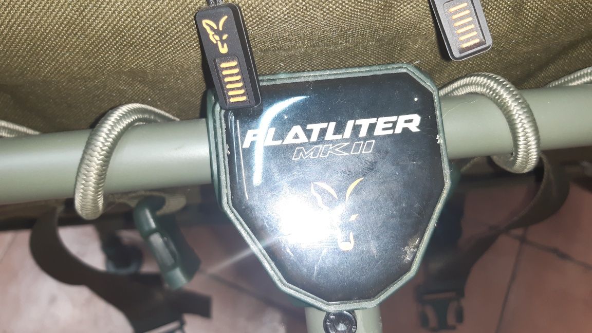 Łóżko Karpiowe Fox Flatliner 6 Leg  Bedchair System ze spiworem