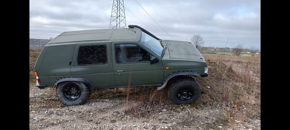 Nissan Terrano 2.7td mosty Patrol collowery klatka sierżant zamiana