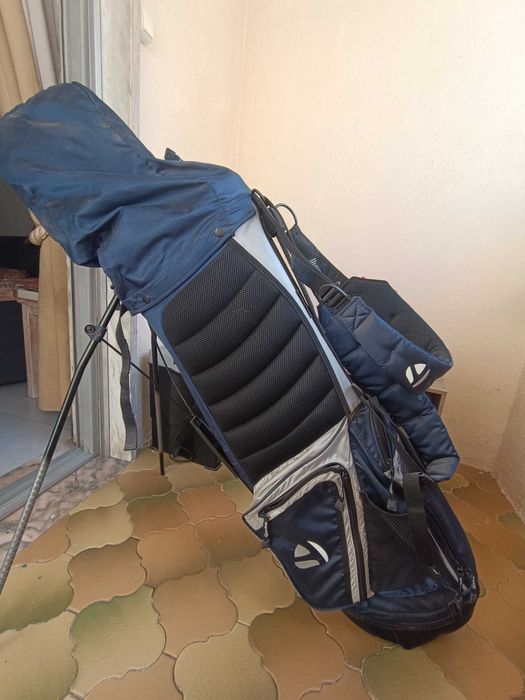 Vendo equipamento de golfe