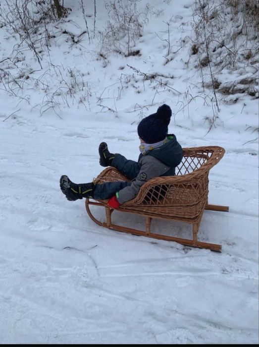 Duze sanki idealne na spacery i zjazdy z górki