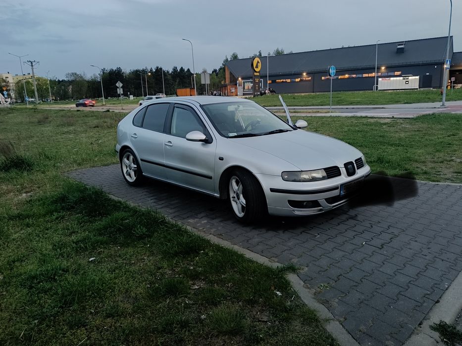 Seat leon 1.6 , 16v 105 km