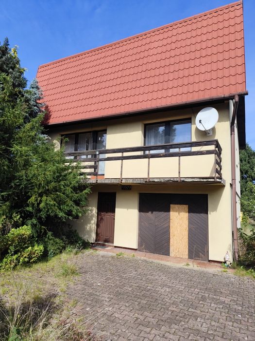 Dom  Buczkowice  z widokiem na góry