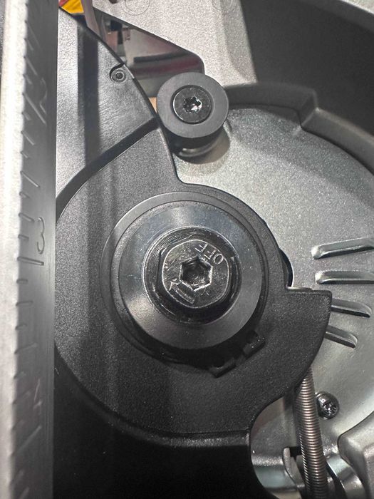 Акумуляторна циркулярна пила Milwaukee M18 2630-20 уцінка США