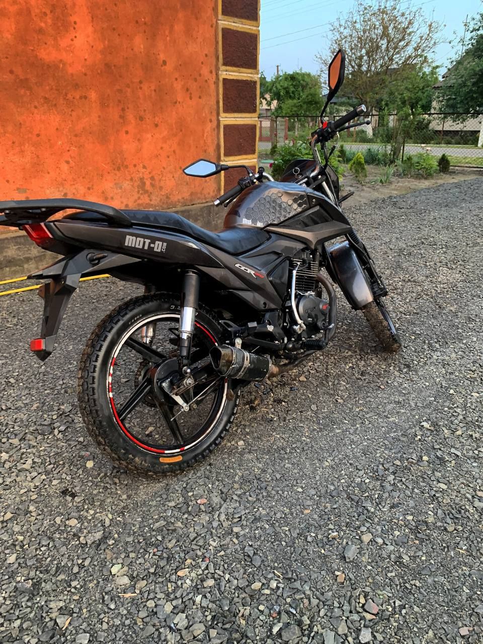 Продам ліфанCCR150