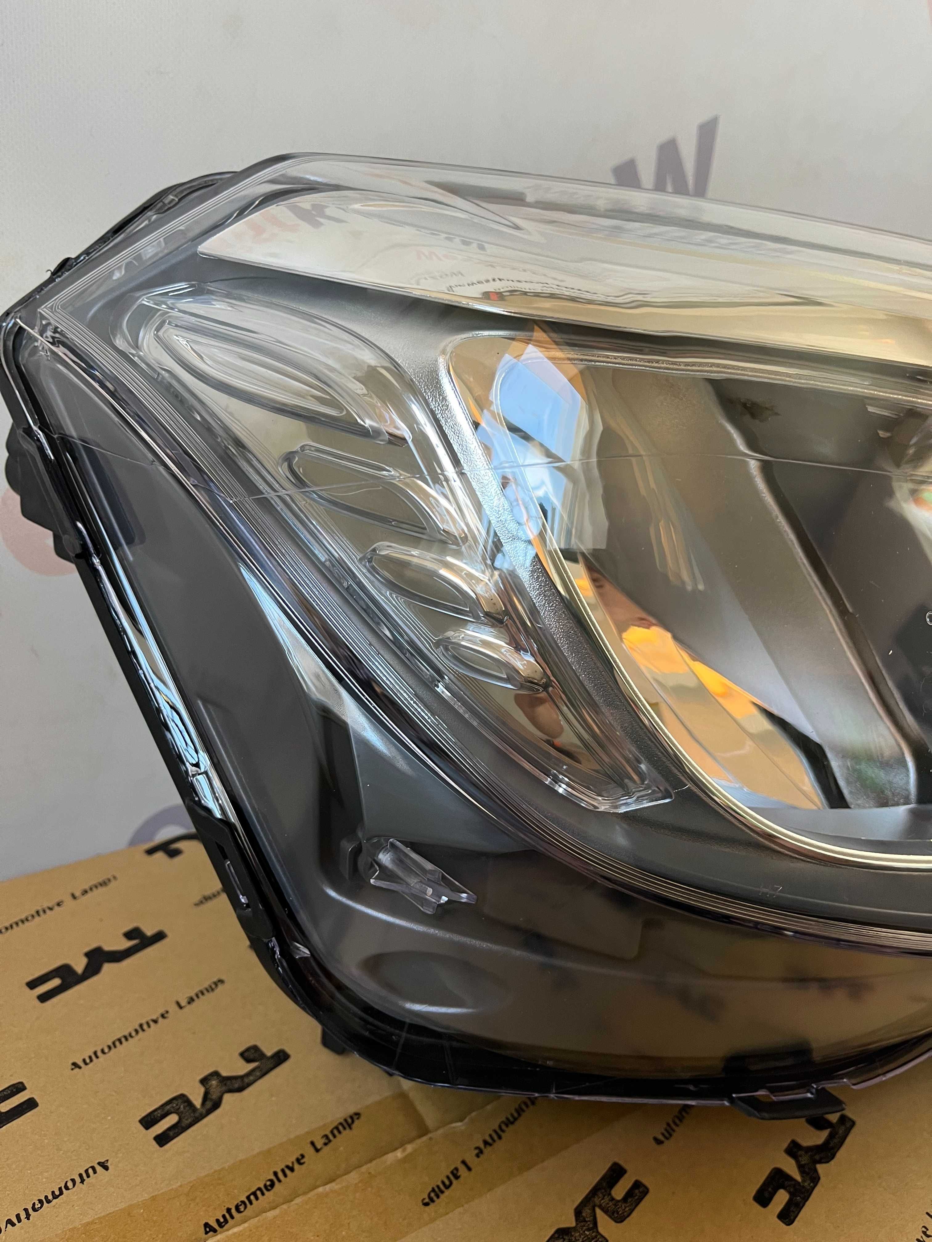 Передня права фара на MERCEDES BENZ (GLK-KL X204), 12 - 15, ZBZ111358R