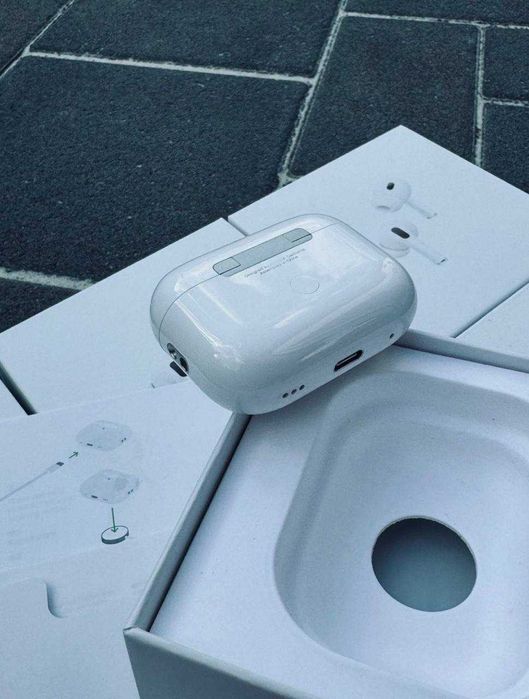 AirPods Pro 2 (USB-C) — преміум у кожній деталі