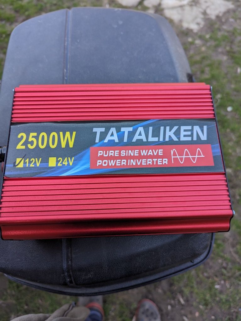 Інвертор 2500w 12/220v