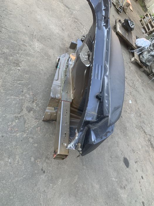 Чверть задня права tesla model S 2022 plaid