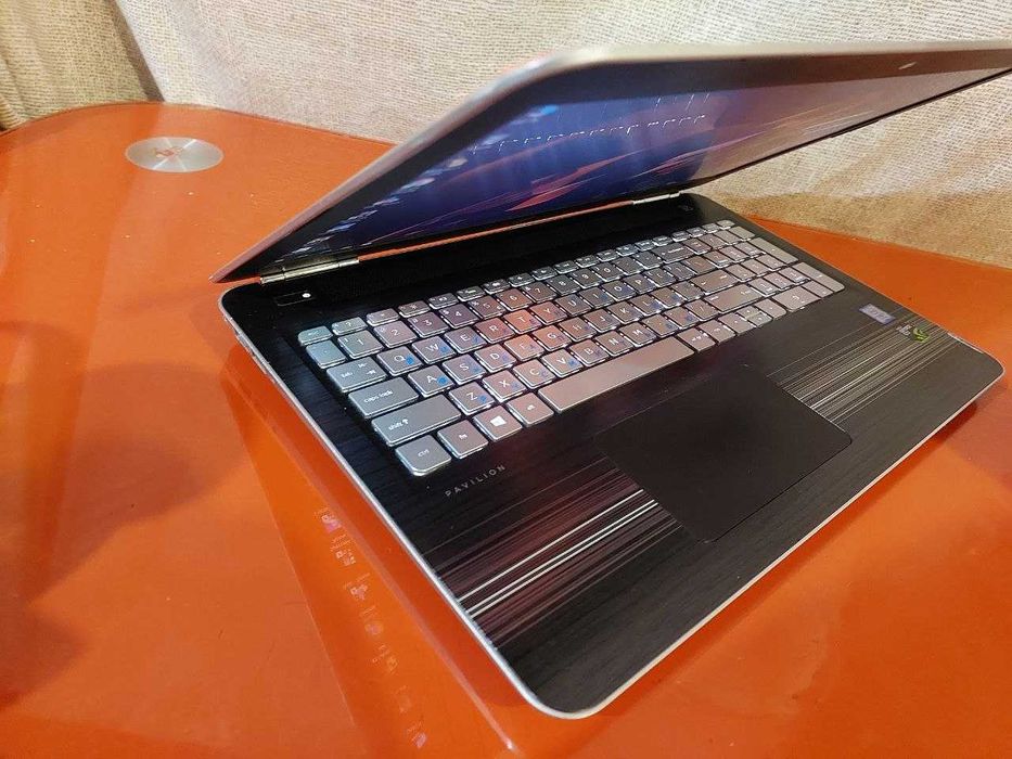 Игровой 15.6 Full HD Core i7-6700HQ 16GB DDR4 GTX  960 2Gb SSD256Gb