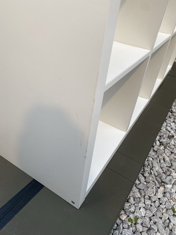 Biały regał Kallax Ikea