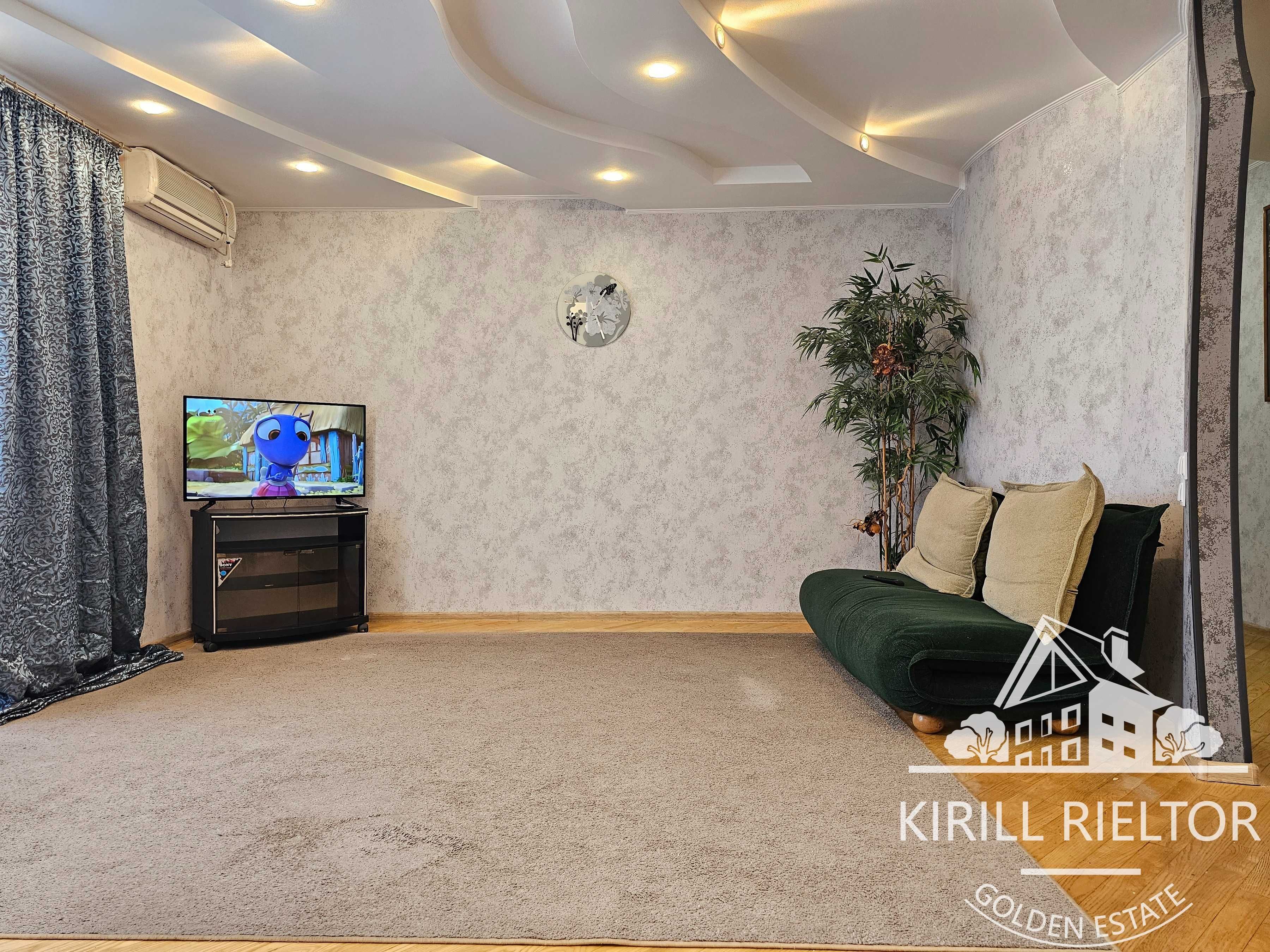 Продается 3-к квартира по улице Тепличная (Строителей, Слобожанское)