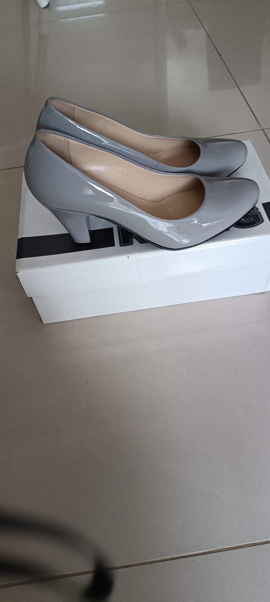 Buty czółenka popiel 37 kulig