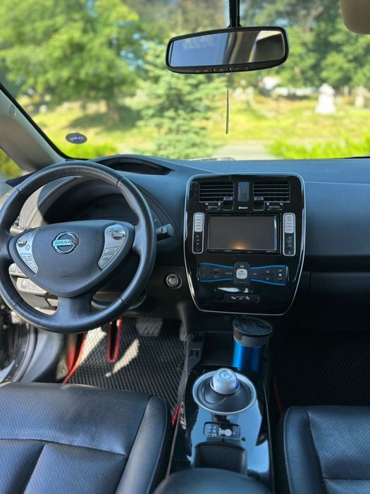 Nissan Leaf 2015 р