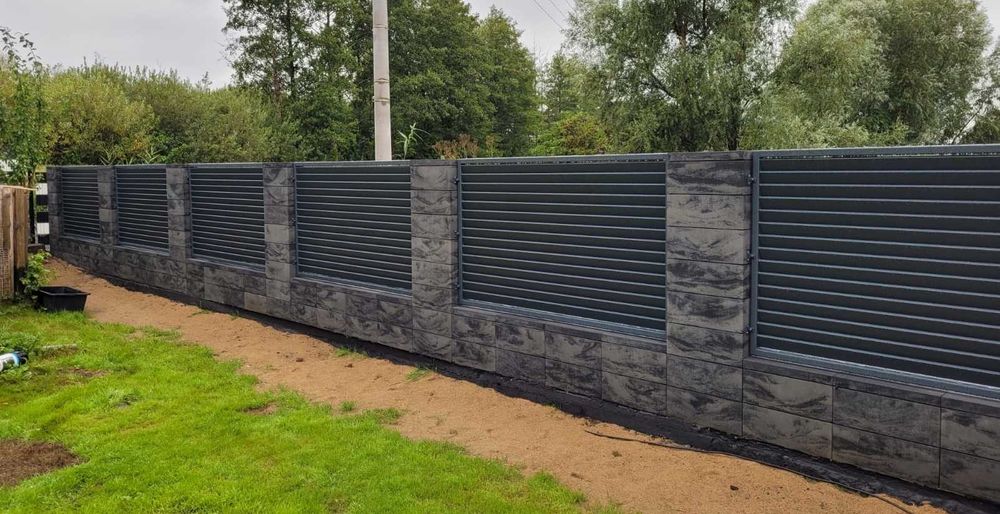 Brama przesuwna żaluzjowa 4000x1500 w komplecie monterskim