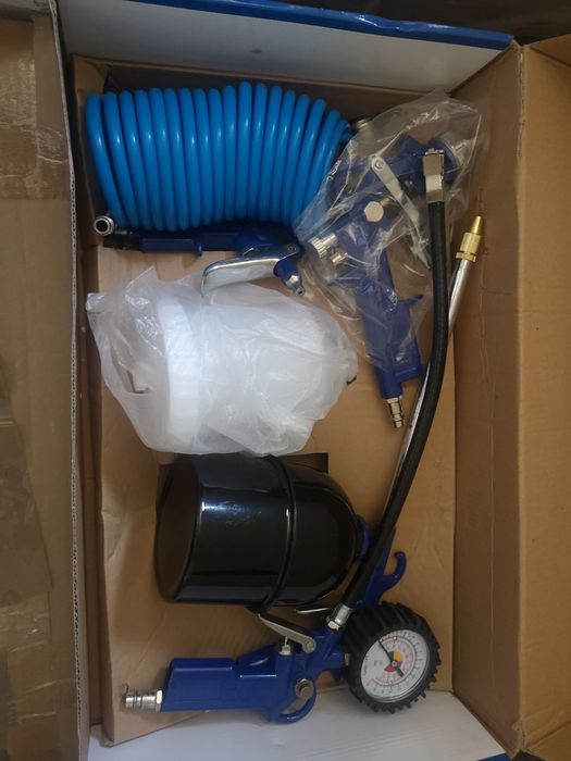 Kompresor olejowy 24l 8bar  German plus akcesoria Jak nowy