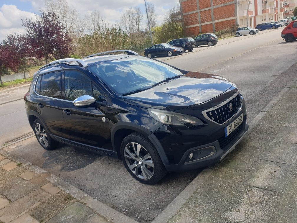 Peugeot 2008 line