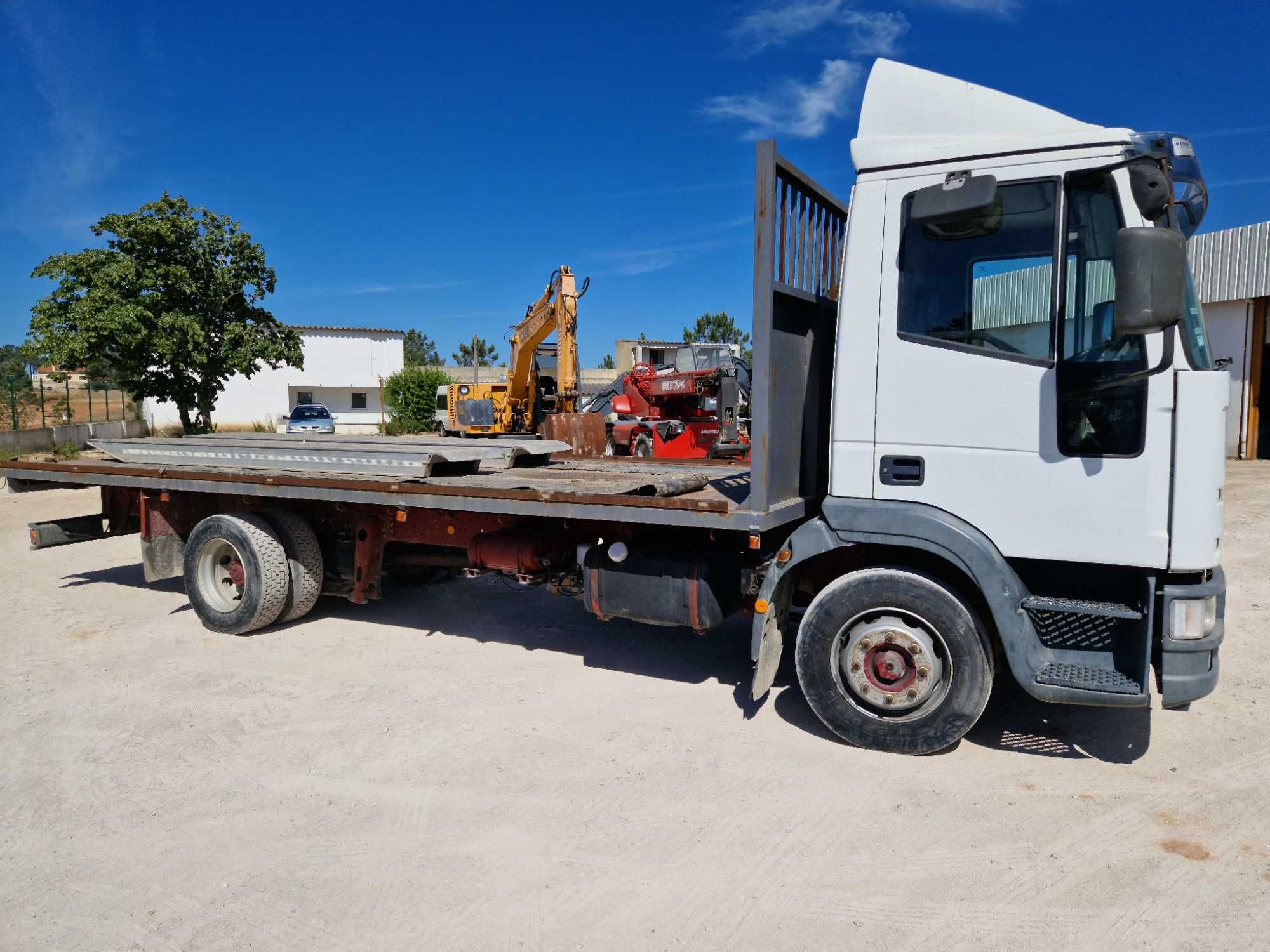 Camião IVECO ML120