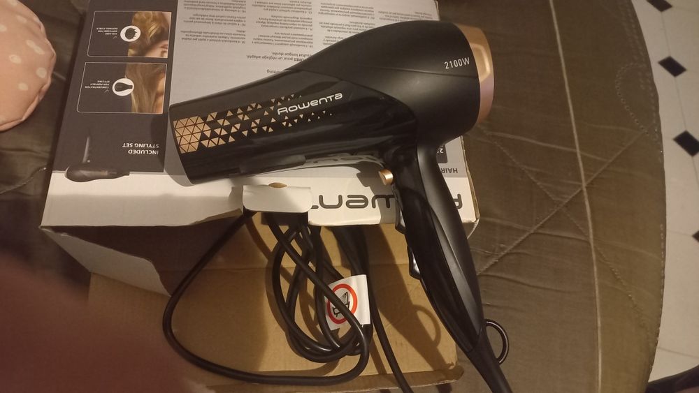 Secador Rowenda como novo