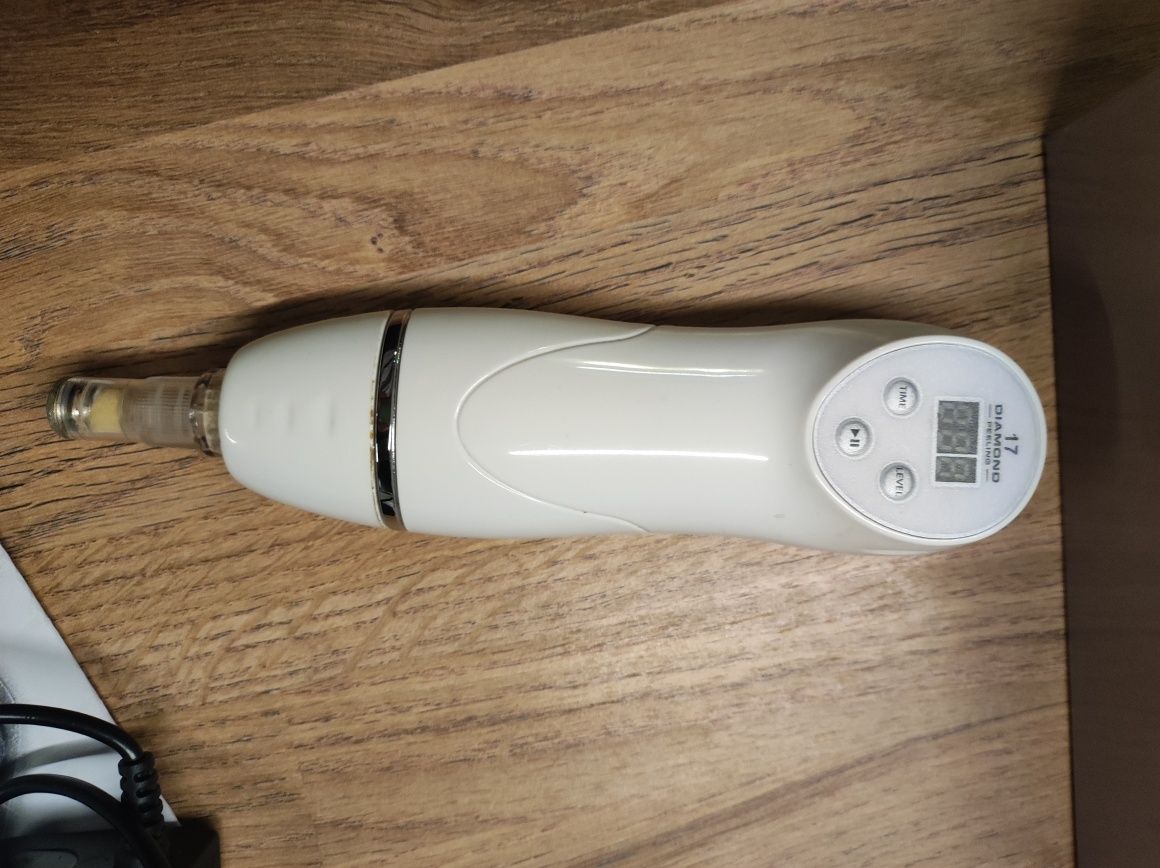 Mikrodermabrazja diamentowa urządzenie diamond peeling dermapen