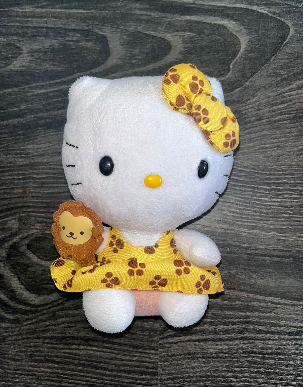 Hello Kitty małpka Safari Sanrio maskotka pluszak
