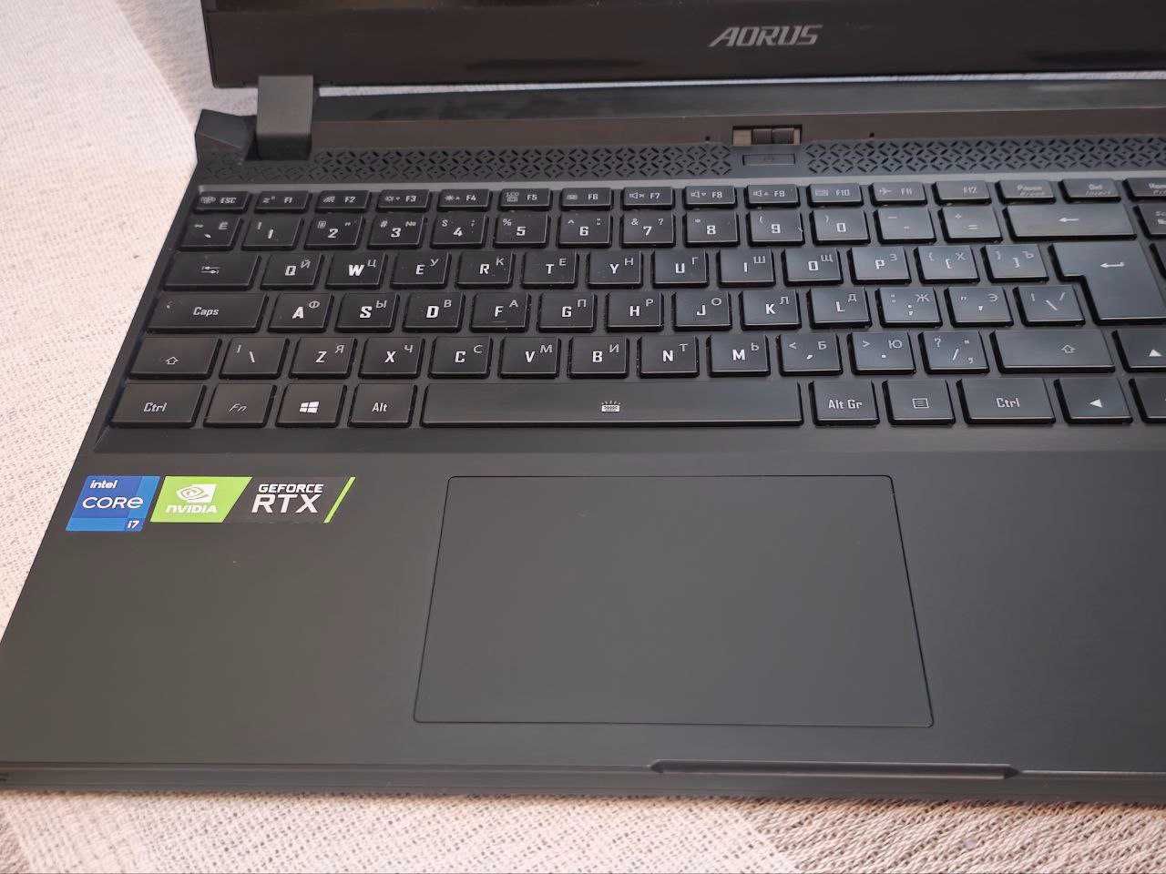 Улучшенный Aorus 15P (2TB, i7 11800H, 64GB DDR4 3200Mhz, RTX 3070 8GB)