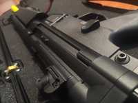 MP5 Full Metal + 4 carregadores + equipamento