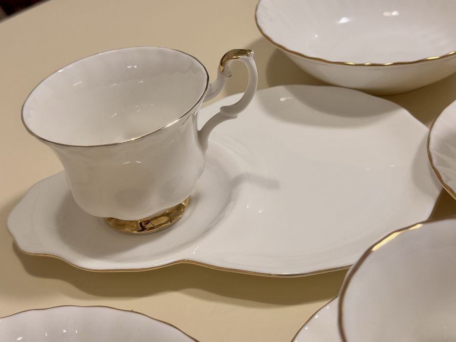 Royal Albert англійська порцеляна чайні трійки