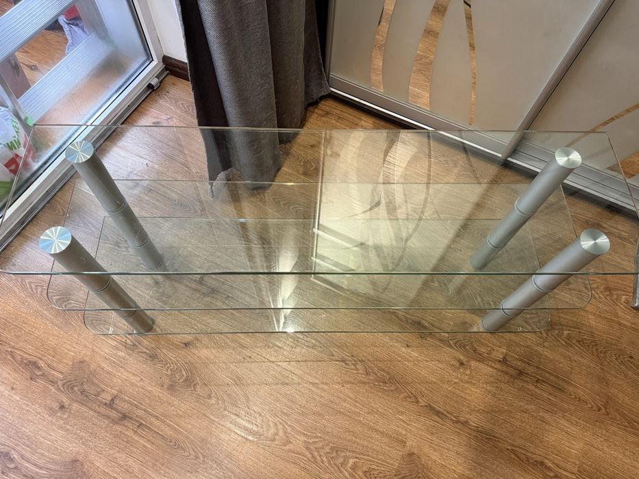 Продам полку хорошем состояни.Самовывоз.Стекло.Район Одесская.Можно в