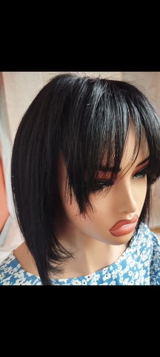 Продам парик 100%натуральный волос Каре пробор на сетке с челкой