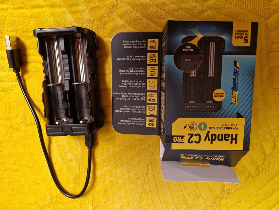 Latarka  Armytek WIZARD C2 PRO +Ładowarka Armytek Handy C2 Pro