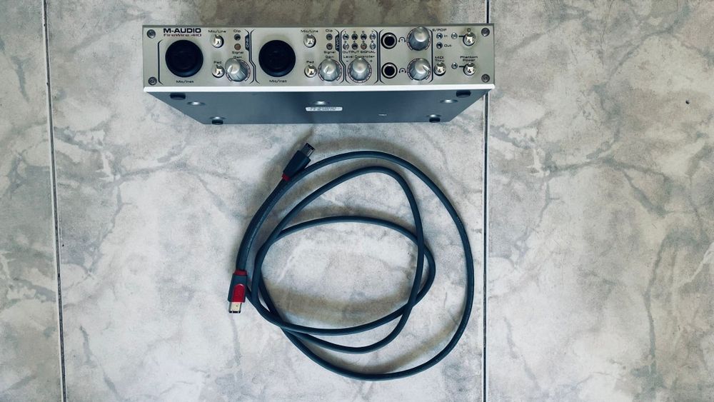 Placa de som M-Audio