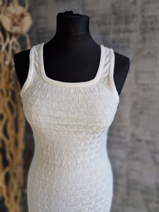 Sukienka Logowana MK rozmiar M  XL