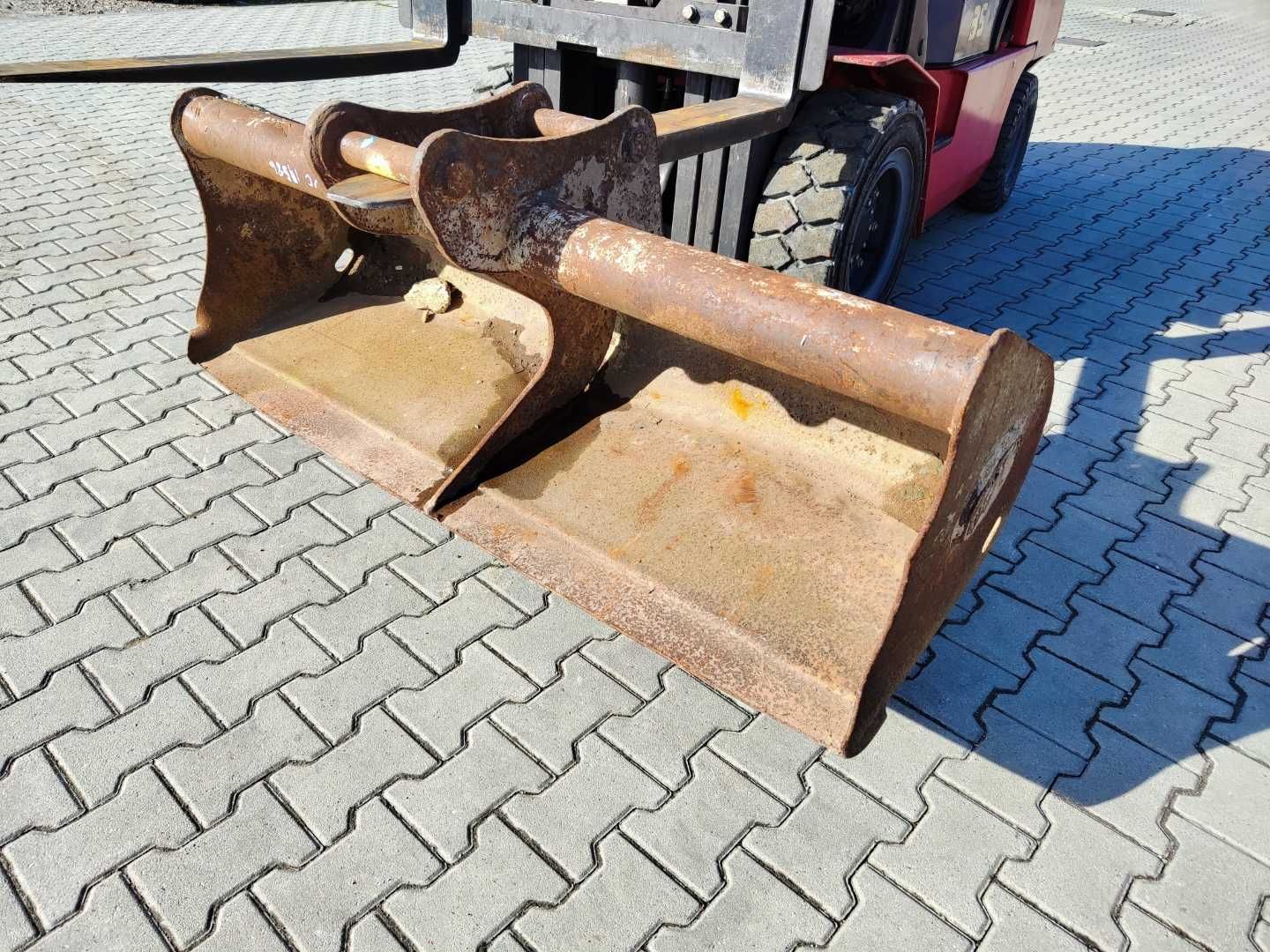 Łyżka skarpowa do koparki minikoparki szer 150cm sworzeń fi45mm BOBCAT