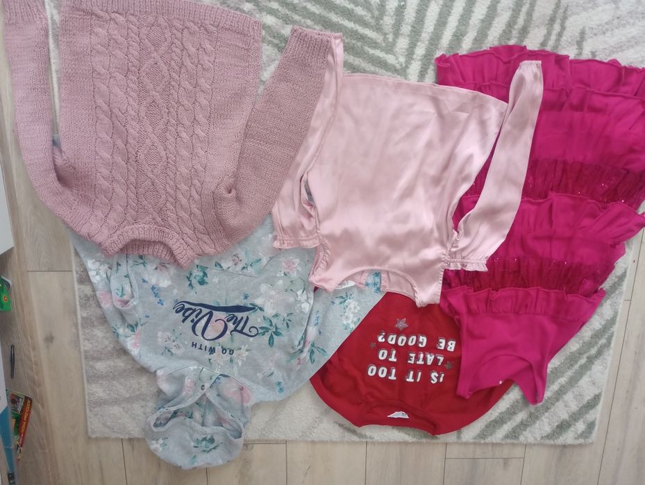 Zestaw ubrań rozm. 140/146