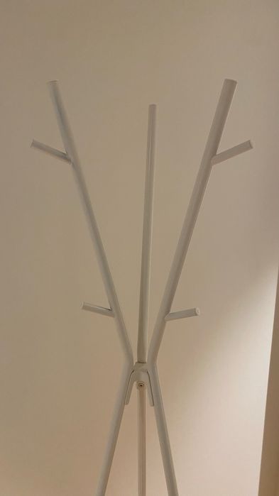 Bengaleiro branco ikea (1,69cm altura)