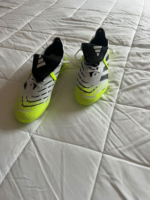 Chuteiras predator