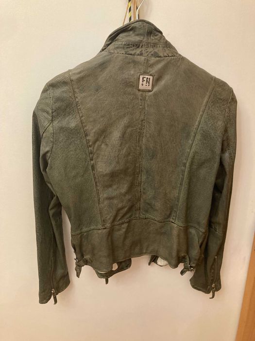 Blusão Pele Biker Style Ideal para a sua Mota Unissexo Veste M